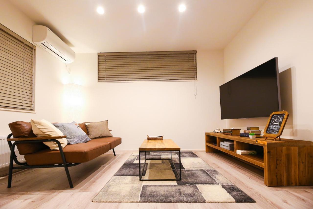 Teine White House Villa Sapporo Exterior photo